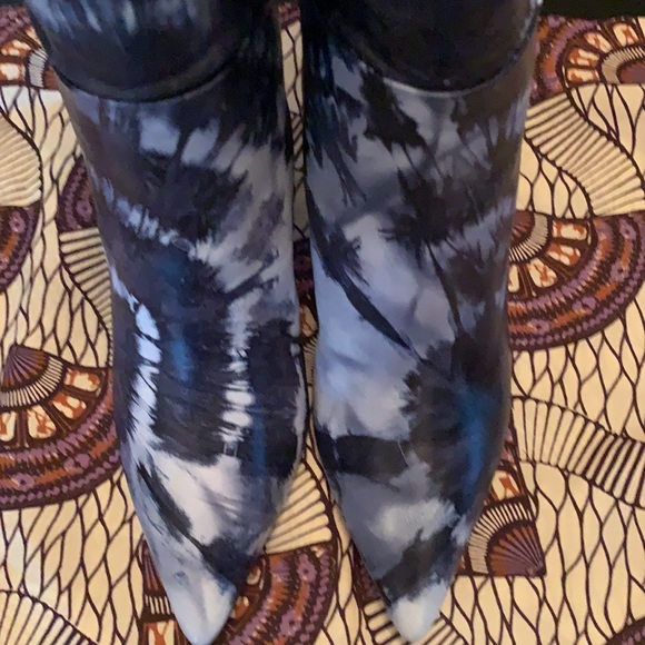 3X HOST PIC ULLA JOHNSON LAMB LEATHER TIE DYE DEVERA BOOT IN INDIGO SIZE 8.5 - Picture 5 of 10